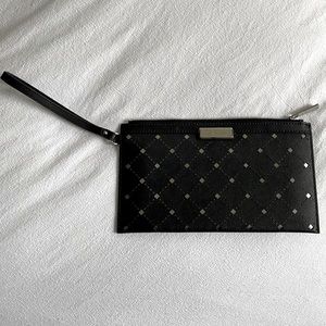 MK clutch